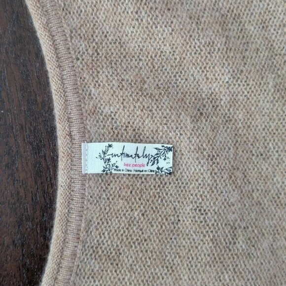 Free People Intimately 100% Cashmere BB Tee Size Small Oatmeal - Picture 3 of 8